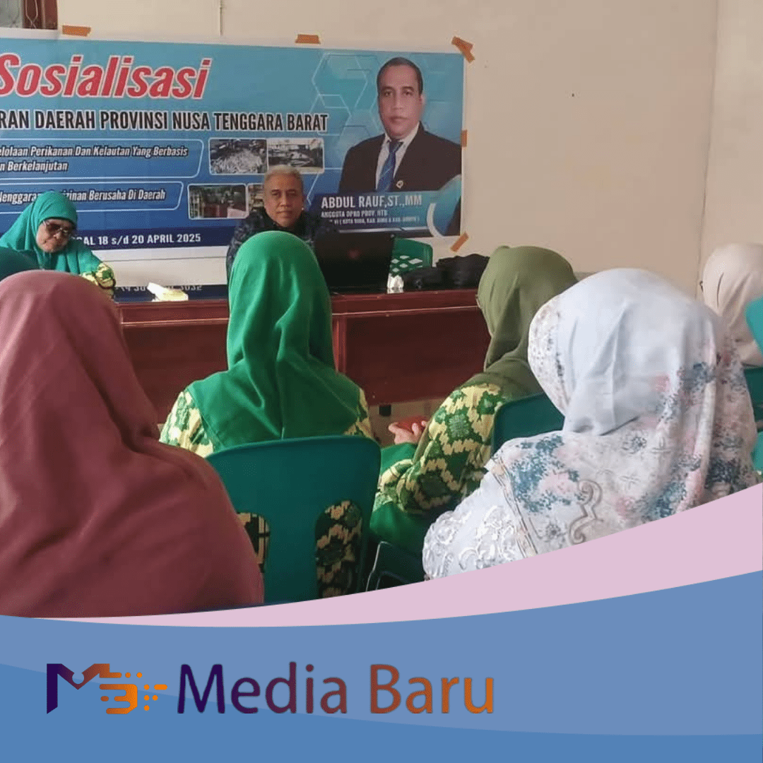 Abdul Rauf Serahkan Bantuan Alat Marawis untuk Ponpes Darusakinah