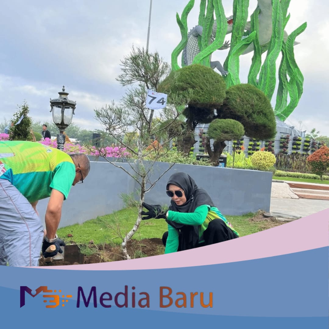 Ketua TP PKK Kota Bima Ikuti Tanam Pohon Serentak di Munas VII APEKSI 2025 di Surabaya