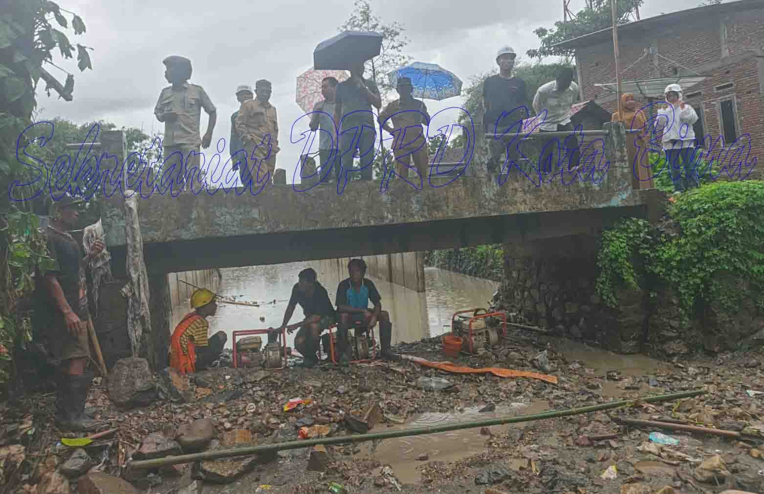 Ketua DPRD Kota Bima Tinjau Langsung Pembangunan Drainase Primer Ruas Penatoi–Santi